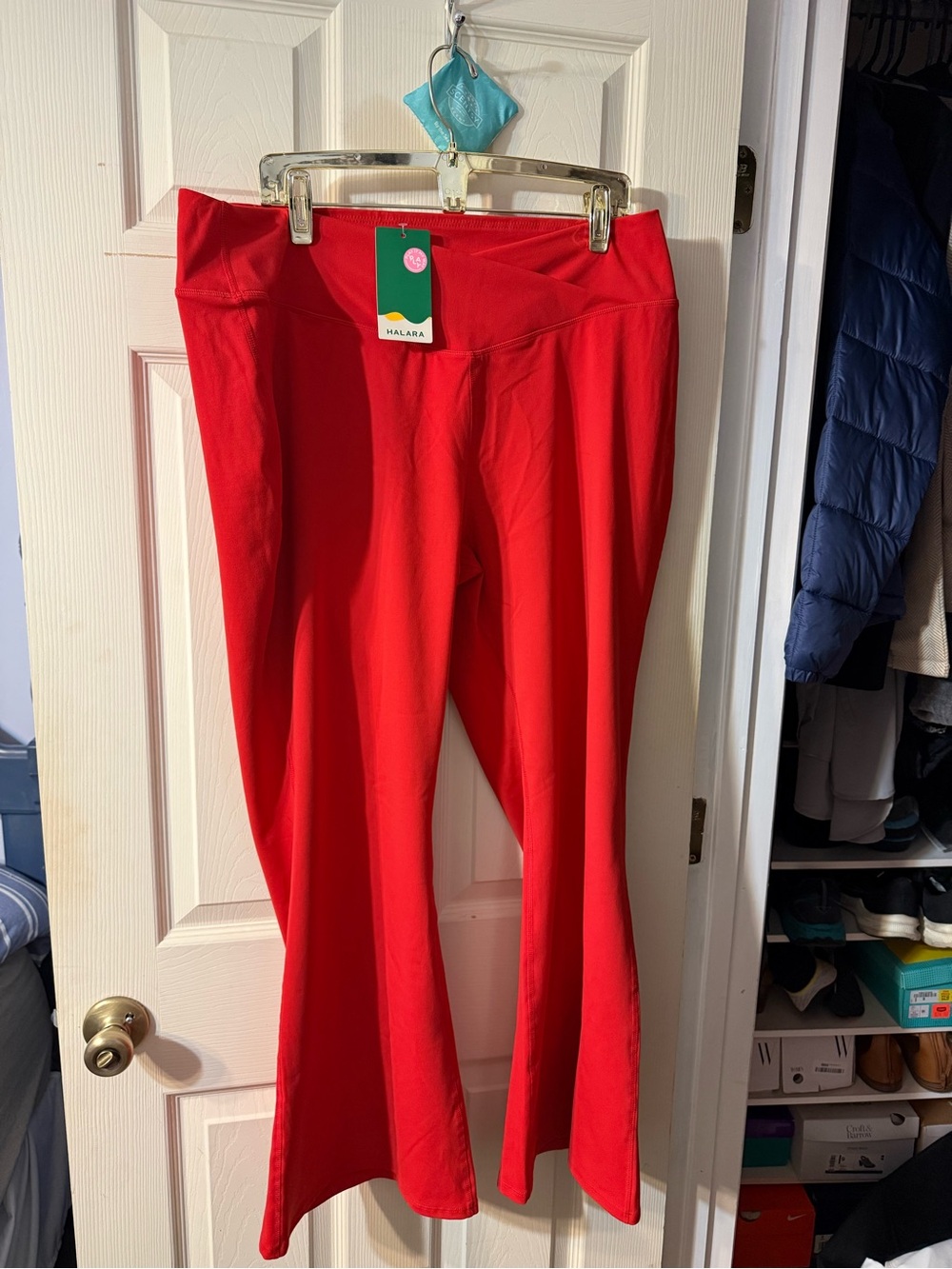 Halara Vibrant Poppy Women’s 3x Flared Leggings